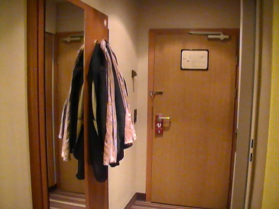 Genug Stauraum Leonardo Hotel Hannover Airport