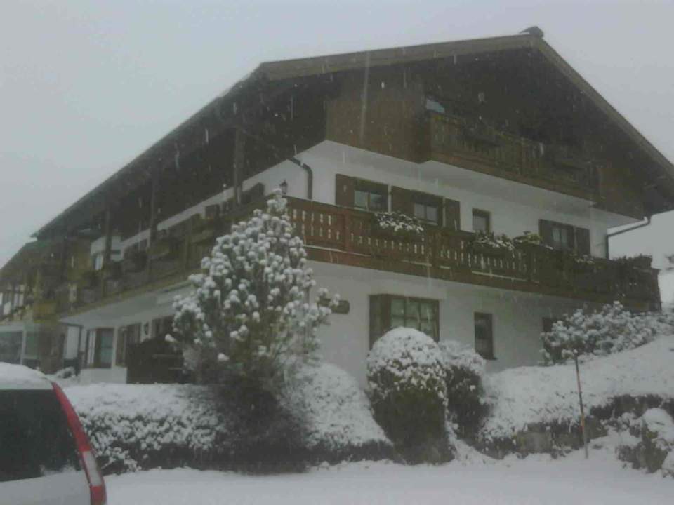 Schneegestöber Ferienwohnung Almstüberl