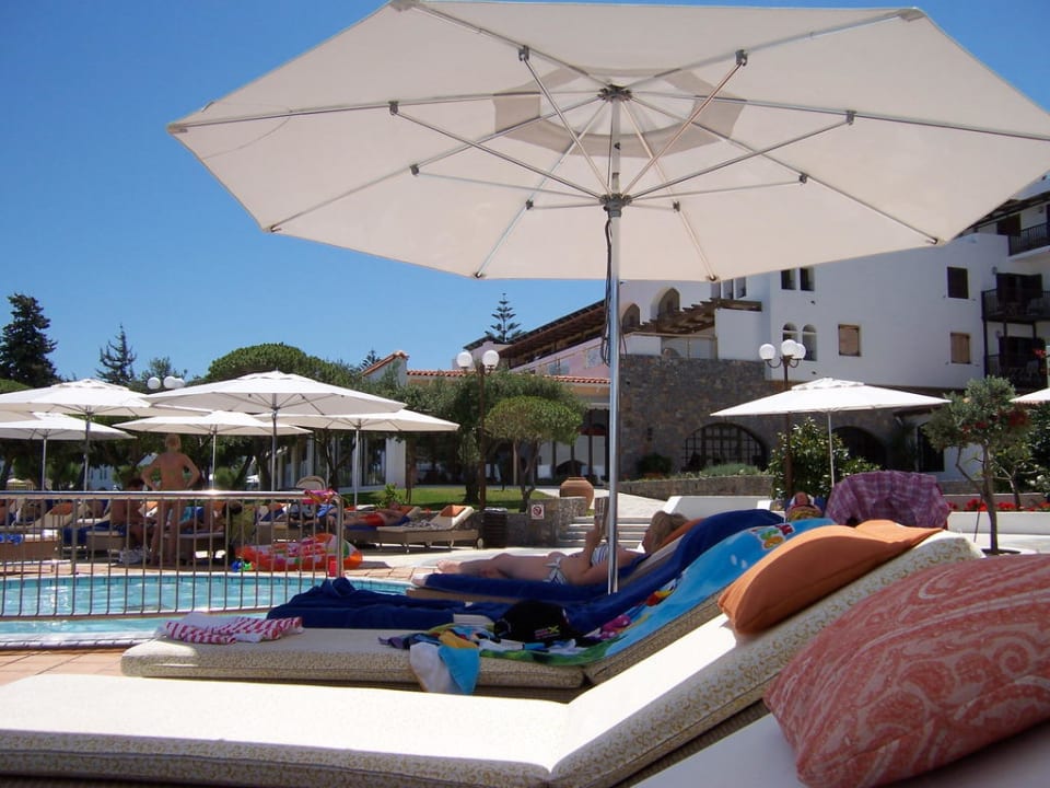 Großer Pool Creta Maris Resort