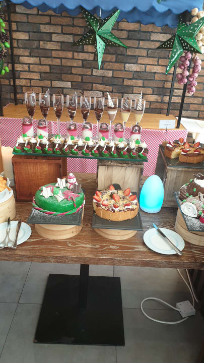 Gastro Royal Central Hotel and Resort The Palm