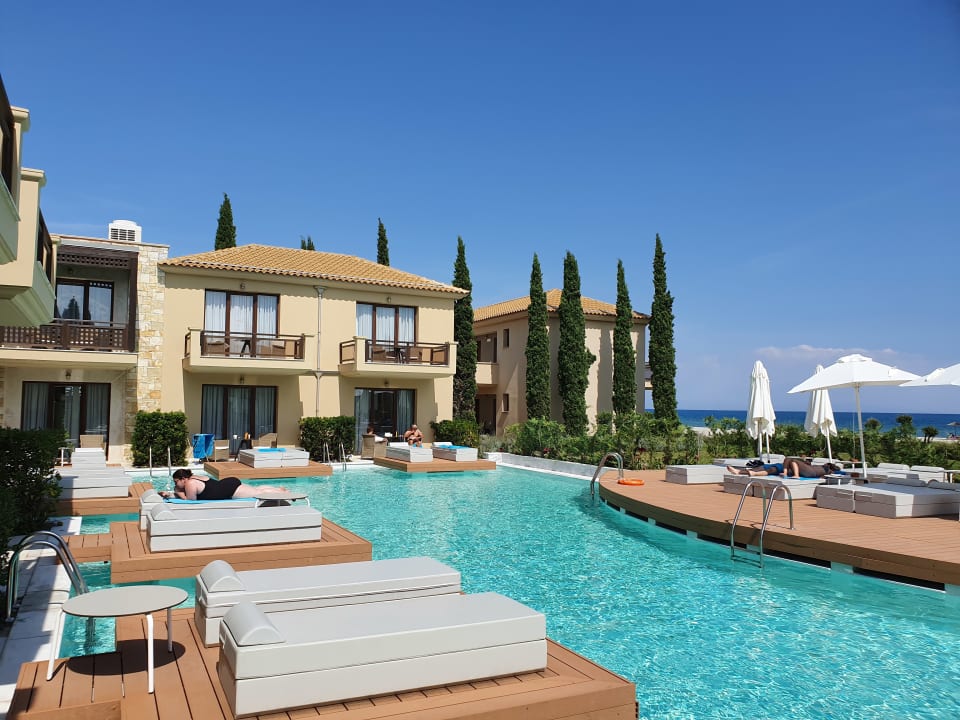 "Execuive Swim Up Zimmer P..." Mediterranean Village Hotel & Spa ...