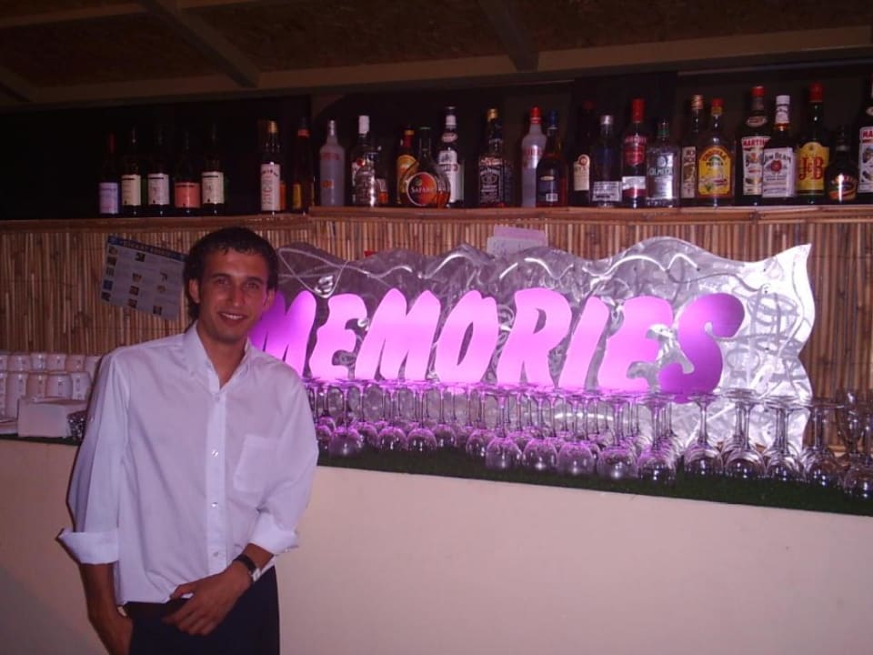 Außenbar mit Kellner Tu Casa Gelidonya Hotel