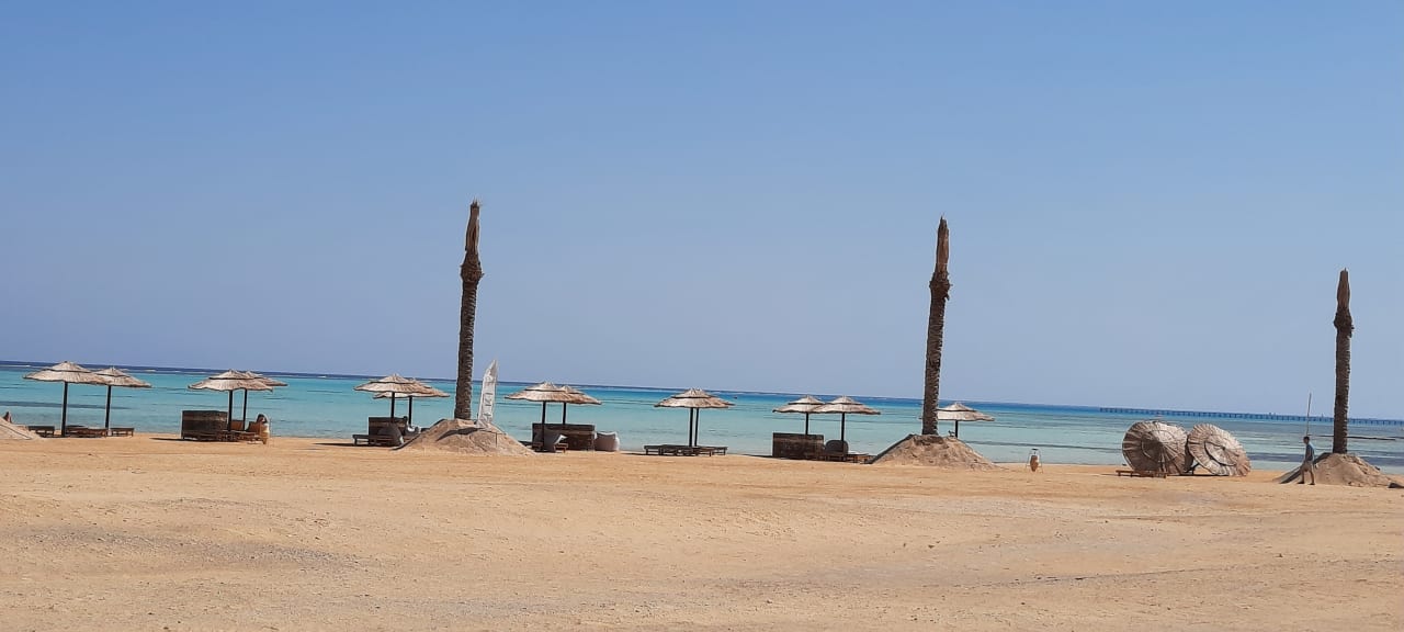 Strand True Beach Resort