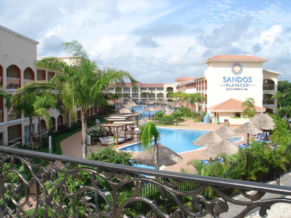 Außenanlage der Riviera Suiten Sandos Playacar Select Club Adults only - All Inclusive