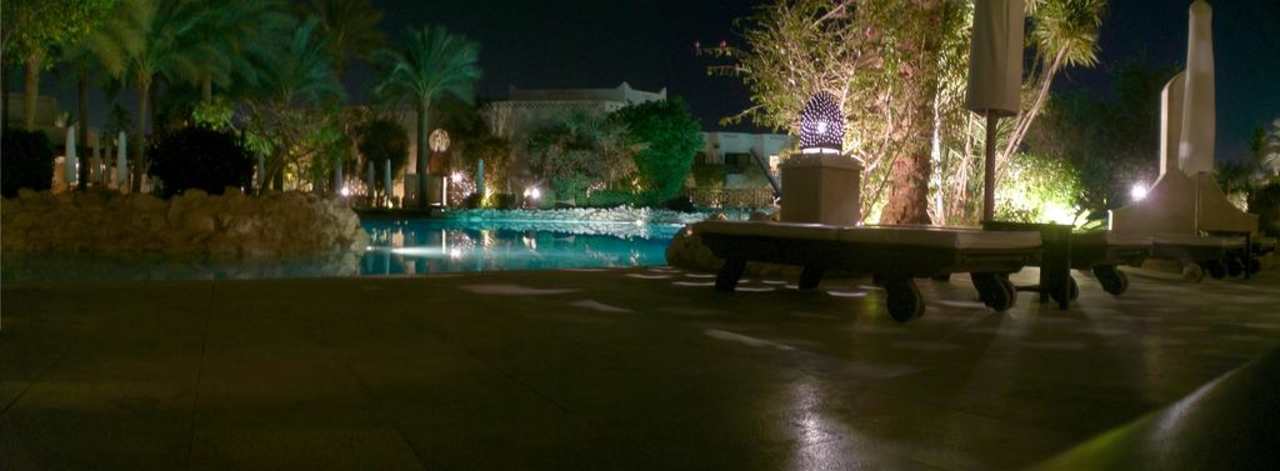 Pool am Abend Ghazala Gardens