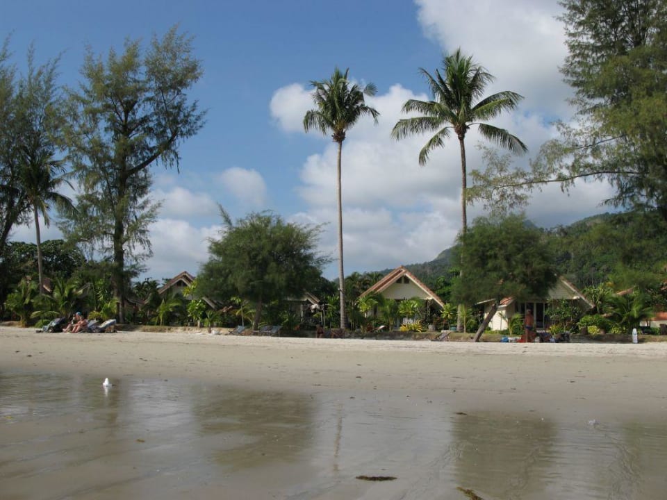 Strand bei Ebbe Koh Chang Paradise Resort & Spa