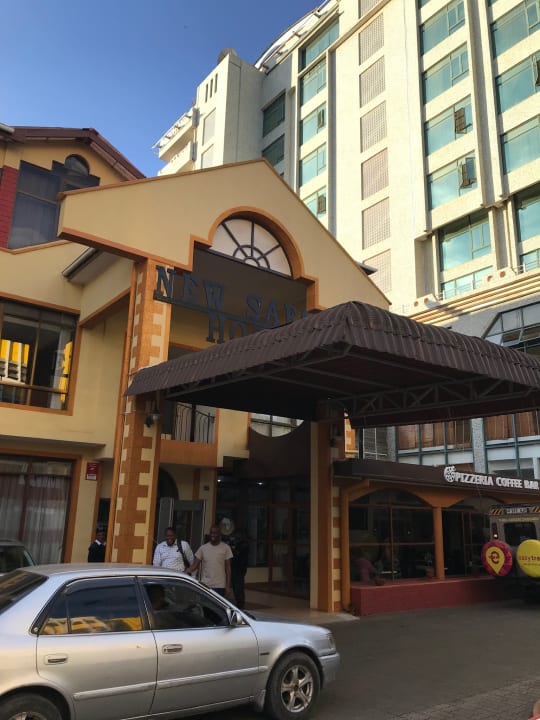 Außenansicht New Safari Hotel