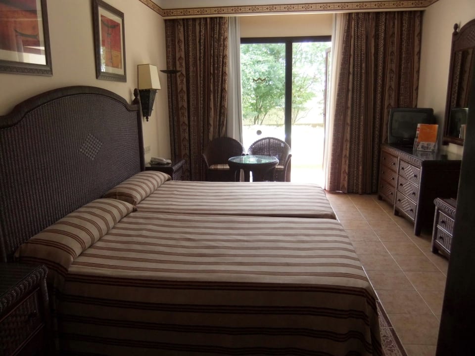 Accogliente Hotel Riu Karamboa
