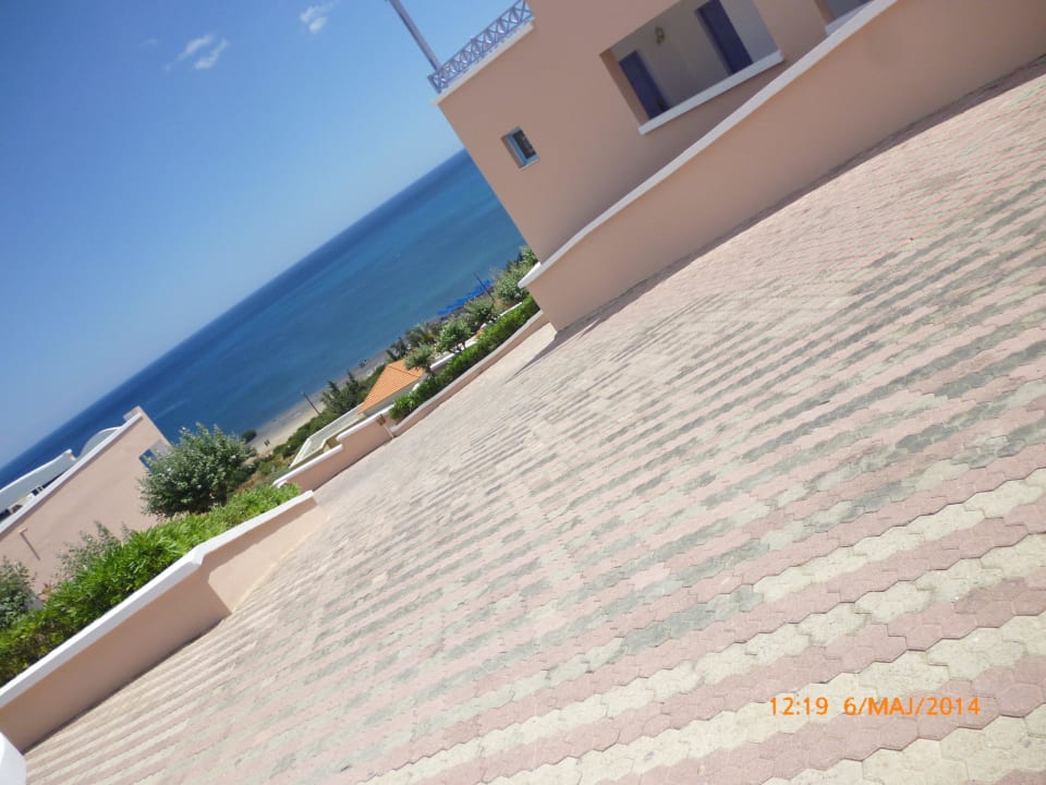 Strome zejście z górnej  części kompleksu Mitsis Rodos Village