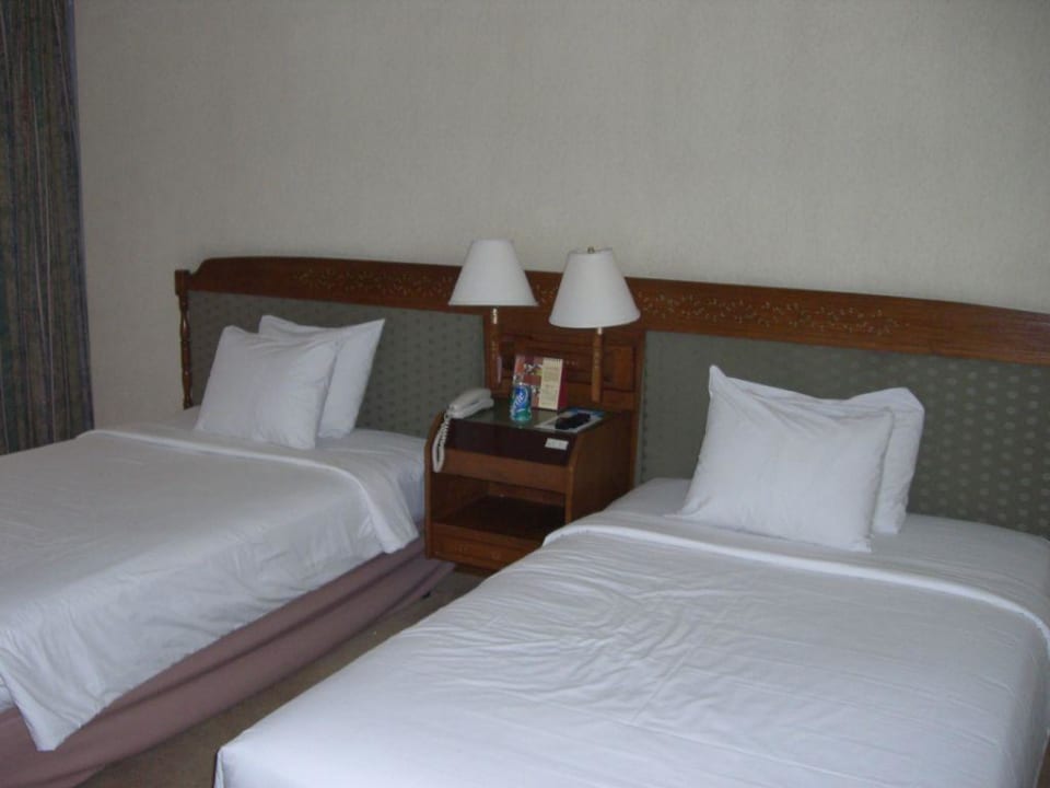 Zimmer Hotel Jen Manila