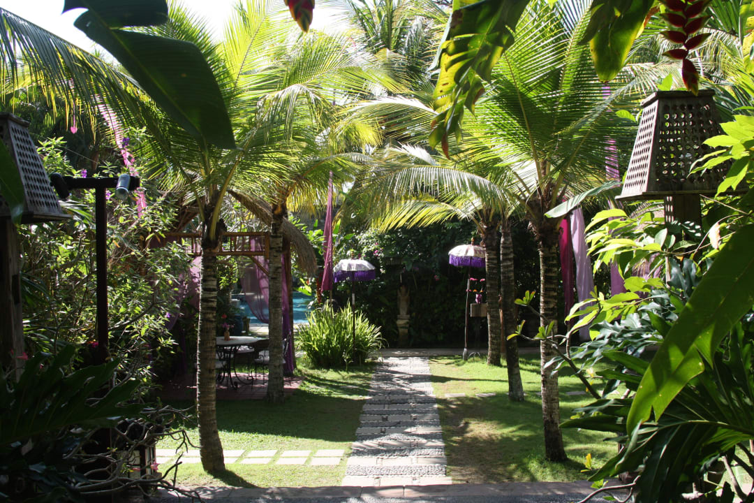 Территория отеля The Mansion Resort Hotel & Spa