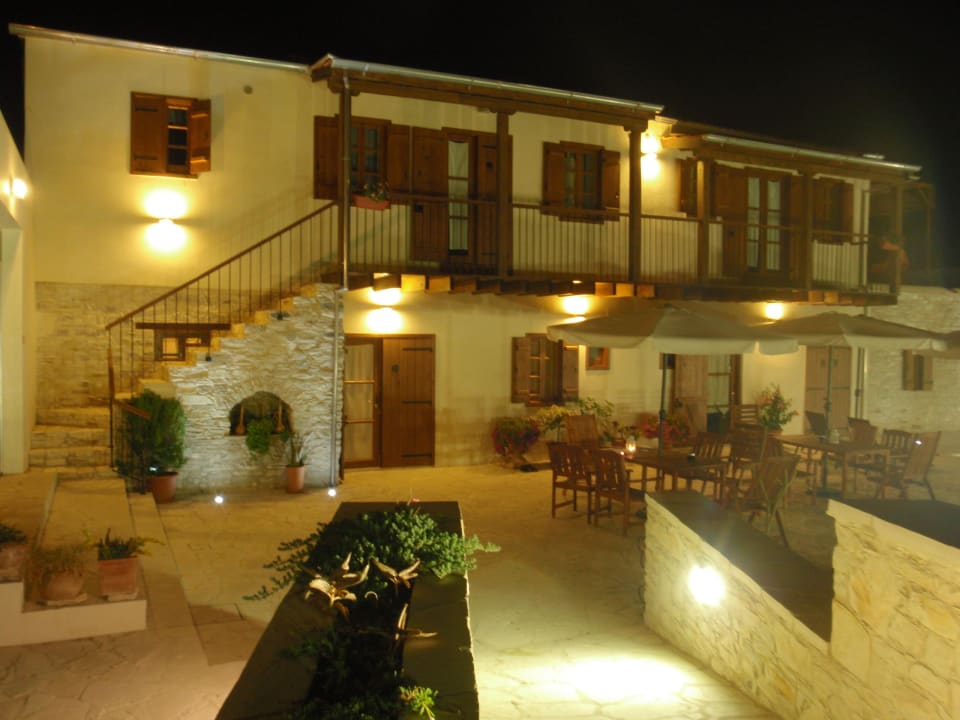 Charalambos Charalambos Holiday Cottage