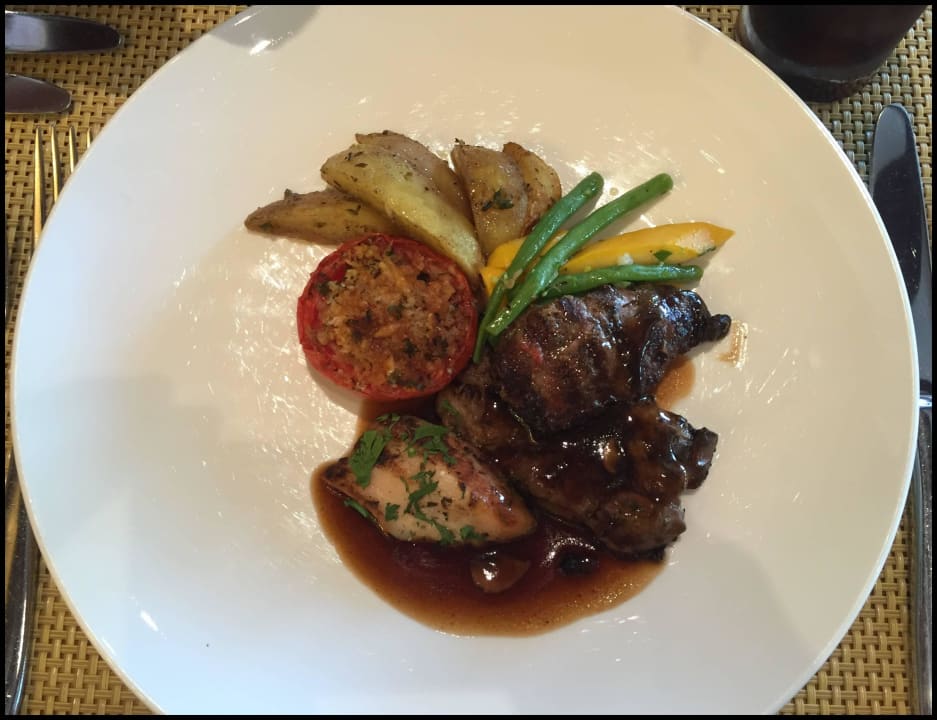 Mittagessen Ajman Saray, a Luxury Collection Resort