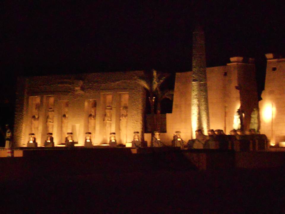 Schowbühne Pickalbatros Alf Leila Wa Leila Resort - Neverland Hurghada