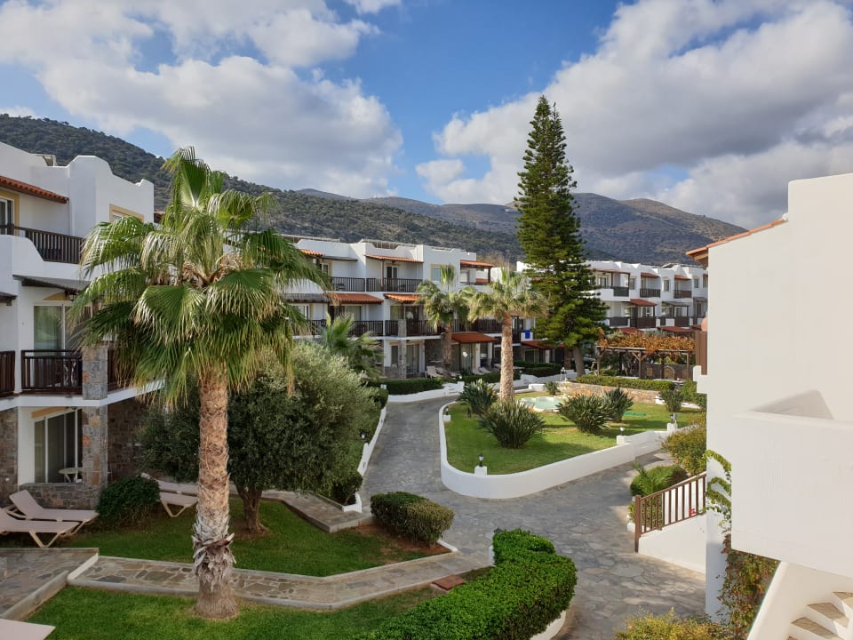 Außenansicht Alexander Beach Hotel & Village Resort