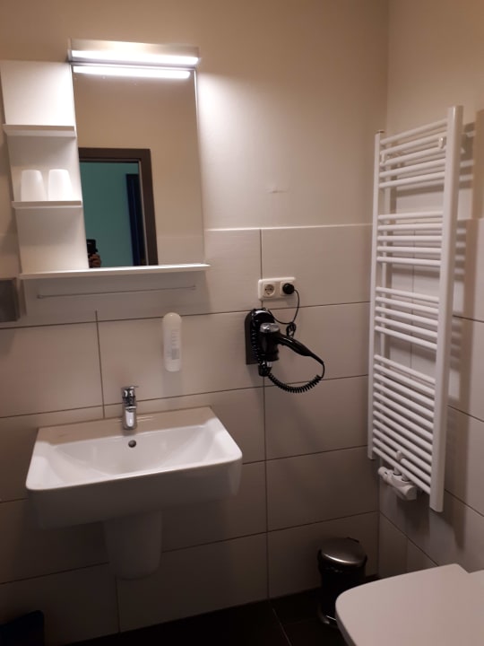 Zimmer Restaurant & Pension Eshramo