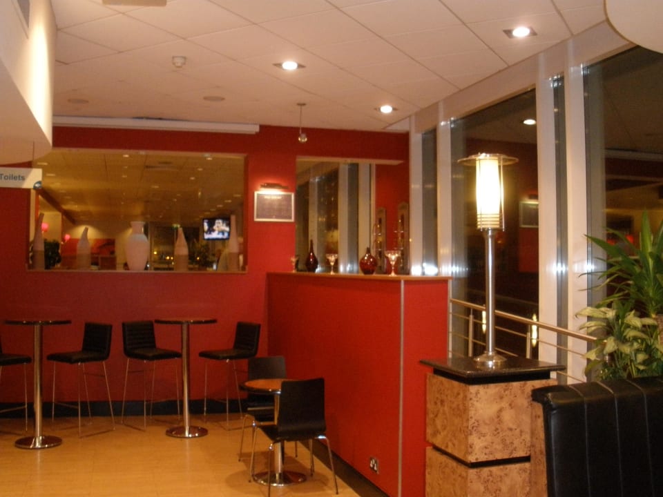 Aufgang zum Buffetbereich ibis Hotel London Docklands - Excel