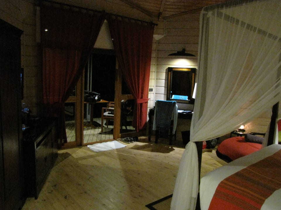 Blick zur Terrasse Komandoo Island Resort & Spa - Adults only