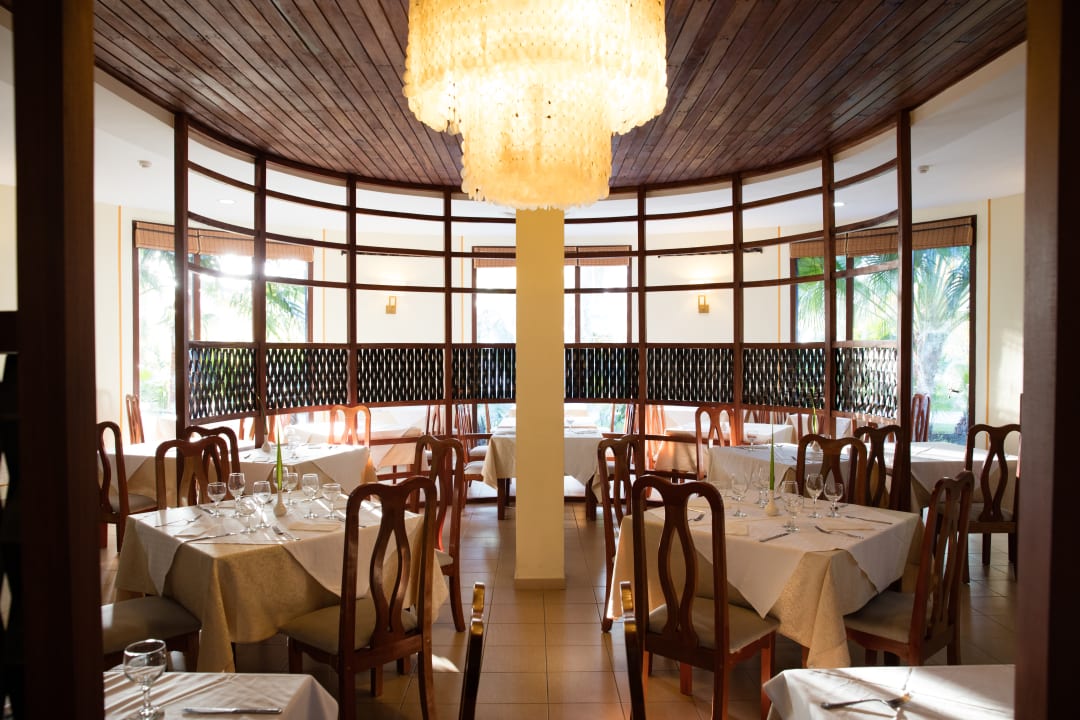Restaurant Sanctuary at Grand Memories Varadero