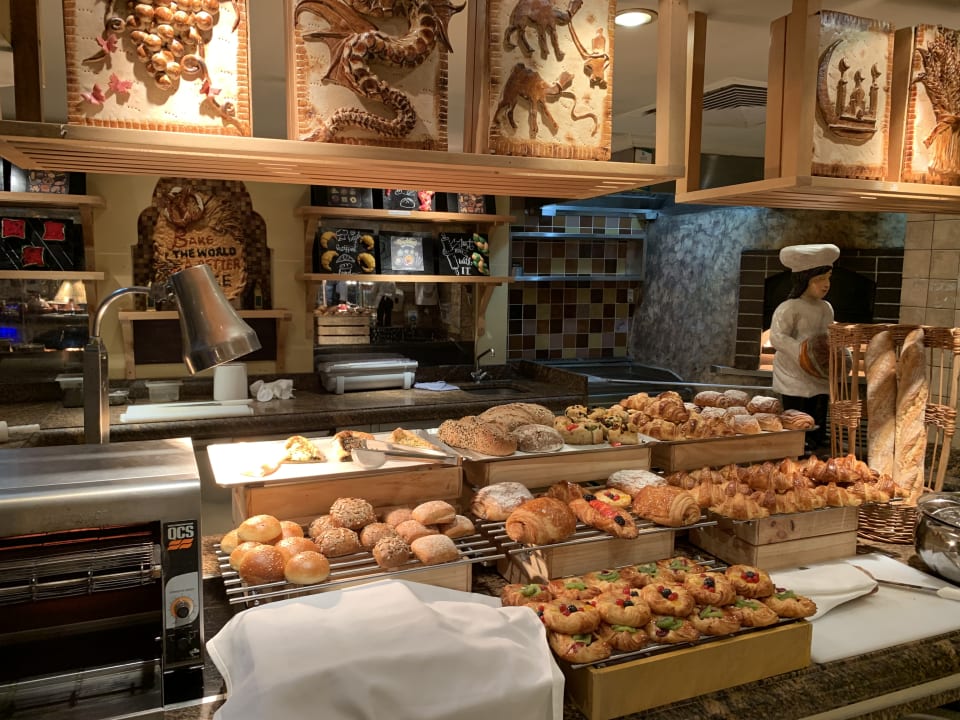 Gastro Shangri-La Hotel Qaryat Al Beri