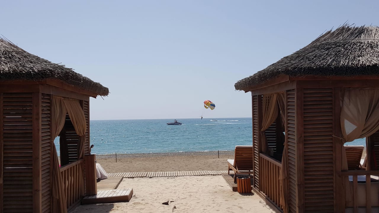 Parasailing Dobedan Exclusive Hotel And Spa