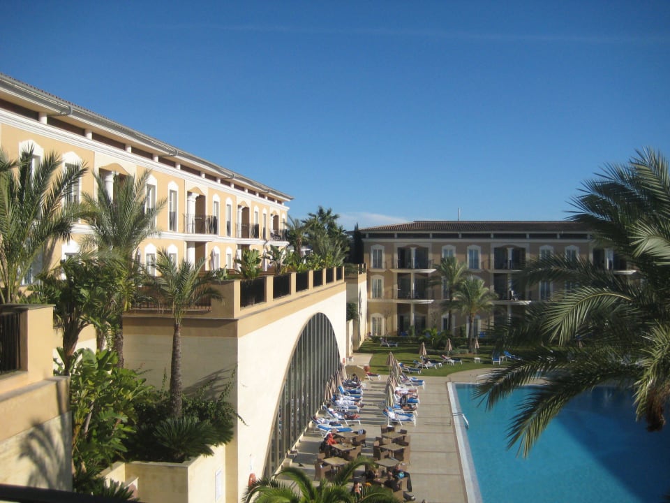 Blick vom Balkon... Grupotel Playa de Palma Suites & Spa