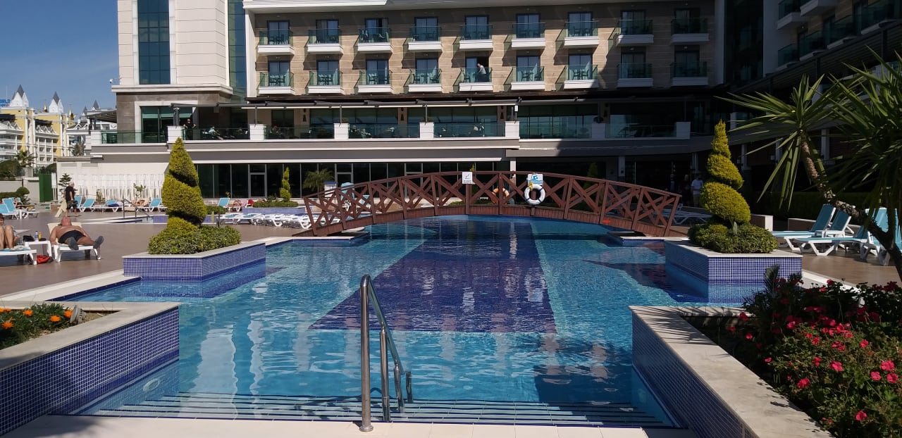 Pool Luna Blanca Resort & Spa