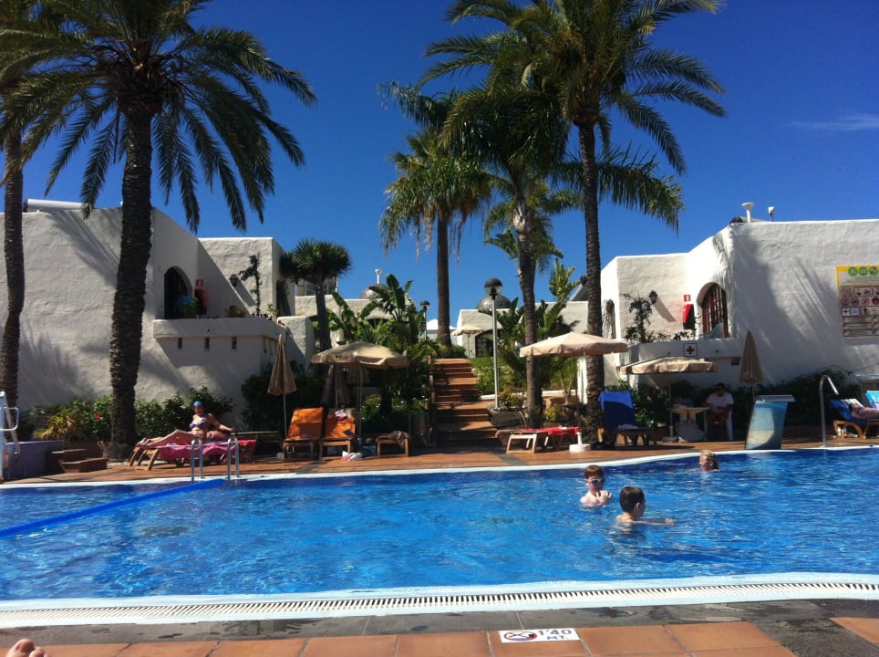 Blick zum Pool HD Parque Cristobal Tenerife