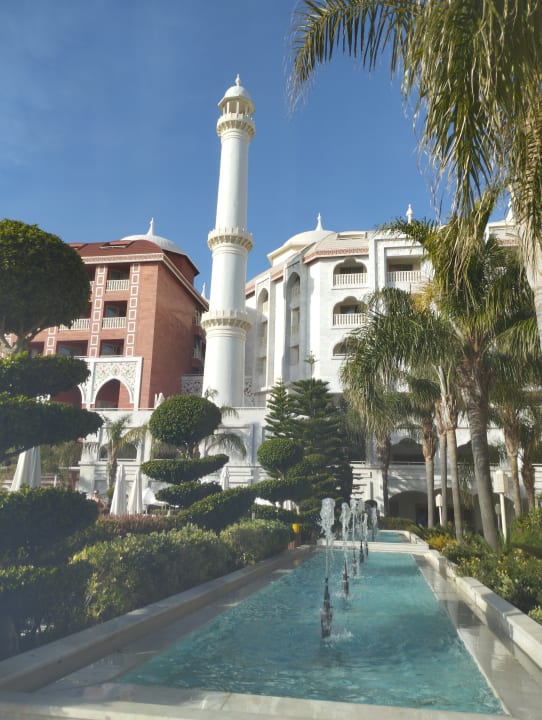 Außenansicht Royal Taj Mahal Hotel