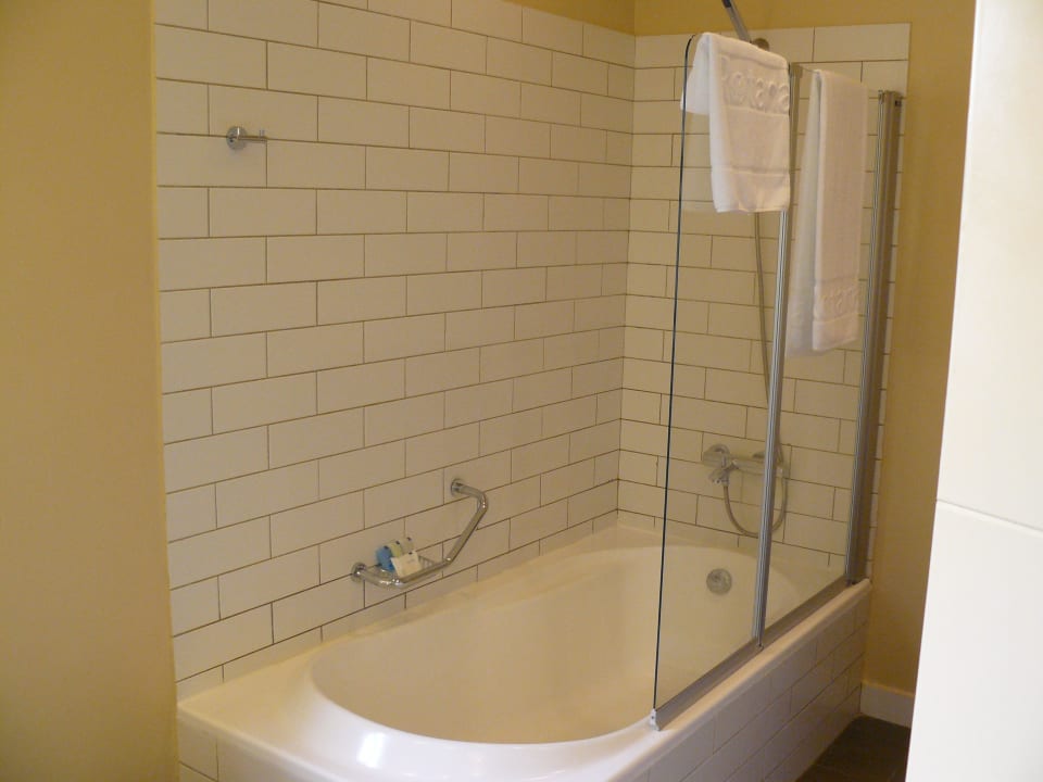 Bad The Cove Rotana Resort