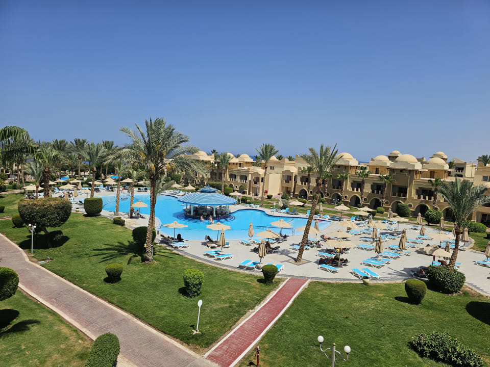 Pool Serenity Alpha Beach