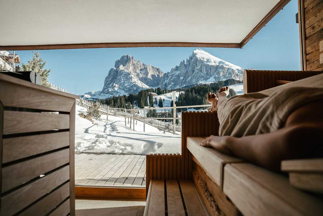 Pool Hotel Saltria - your Alpine experience