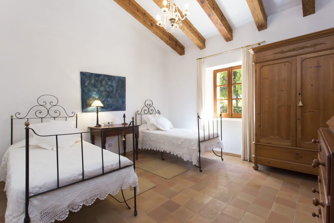 Zimmer Es Cabanells Villa Exclusiva