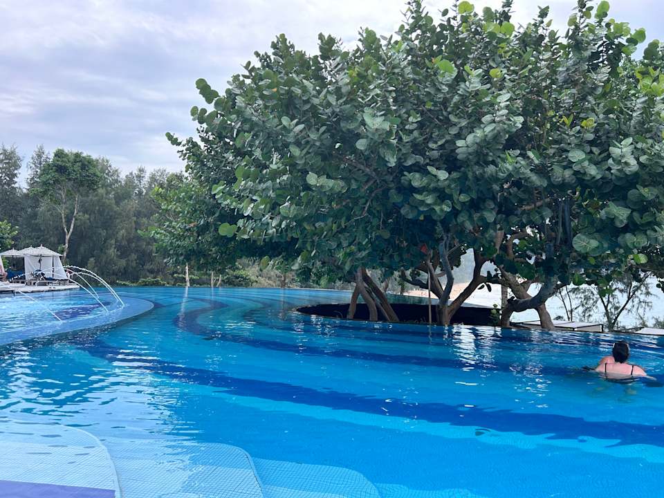 Pool Pullman Phuket Arcadia Naithon Beach