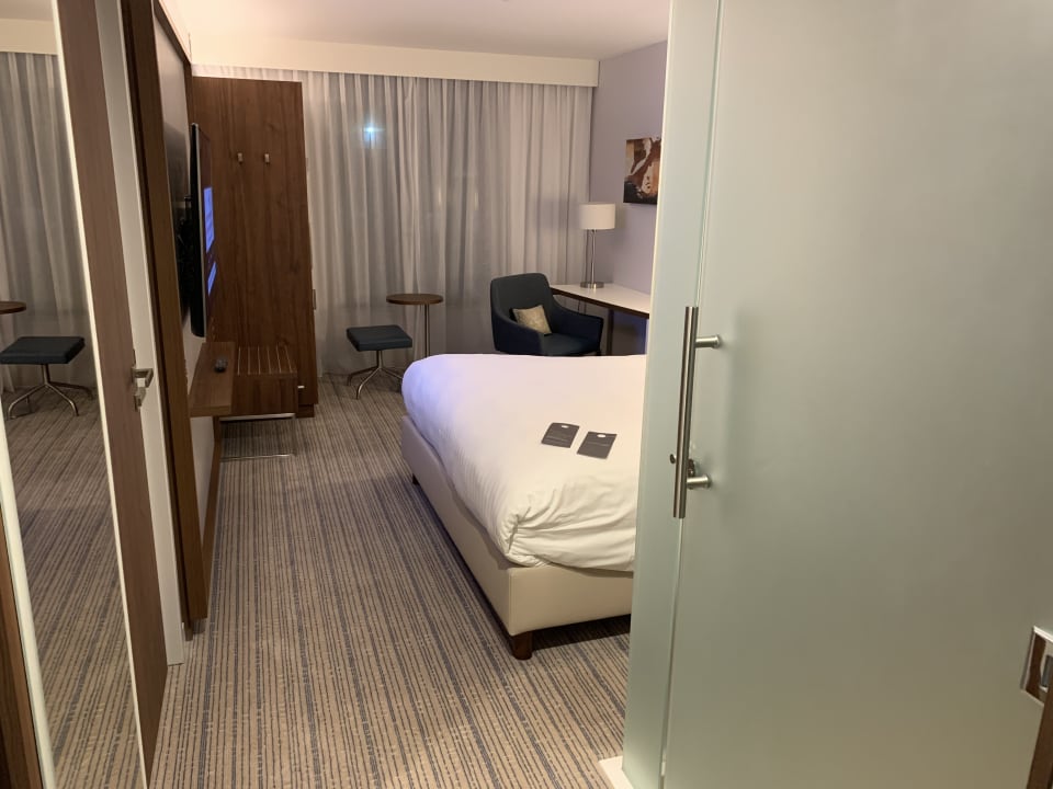 Zimmer Courtyard by Marriott Luton Airport