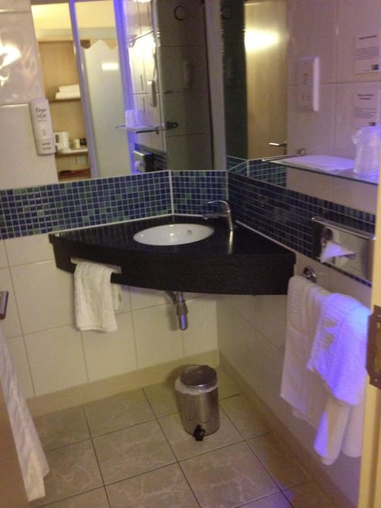 Łazienka Hotel Holiday Inn Express Slough