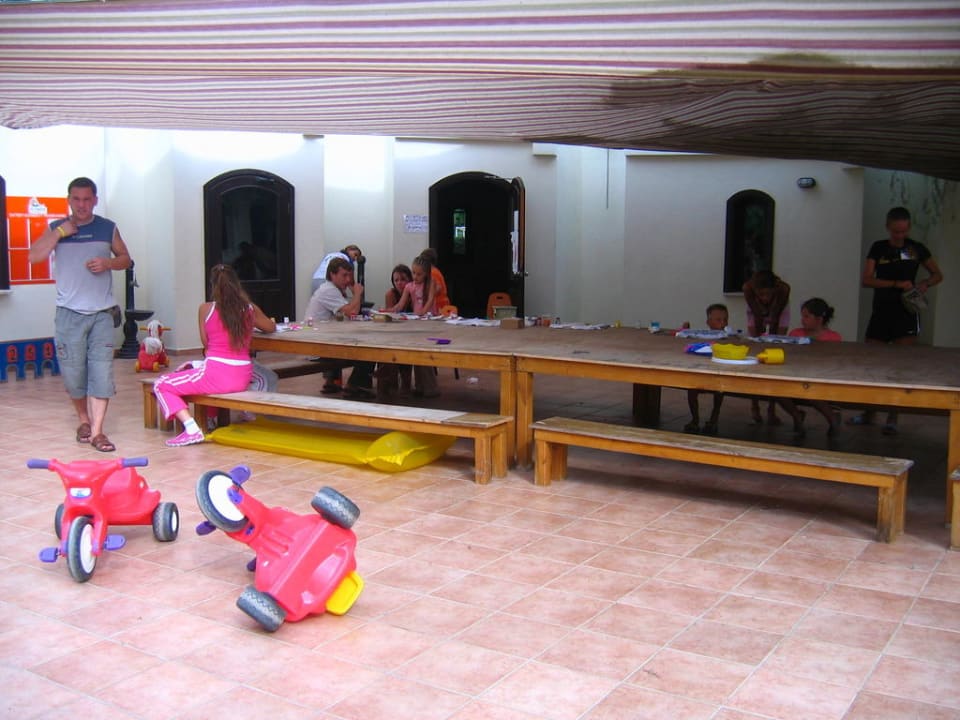 Территория отеля Sunrise Resort Hotel