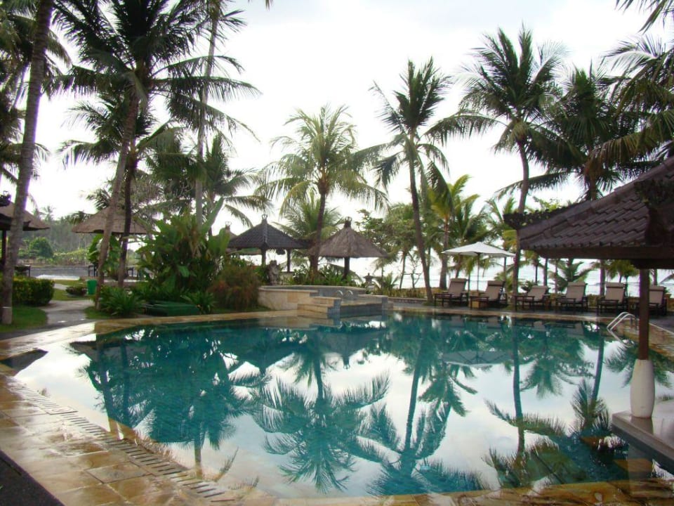 Pool Candi Beach Resort and Spa