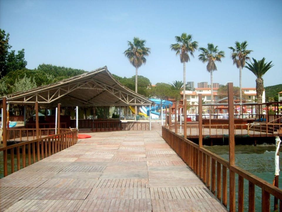 Das überall toll abegebildetet Teakholzdeck! Ephesia Holiday Beach Club