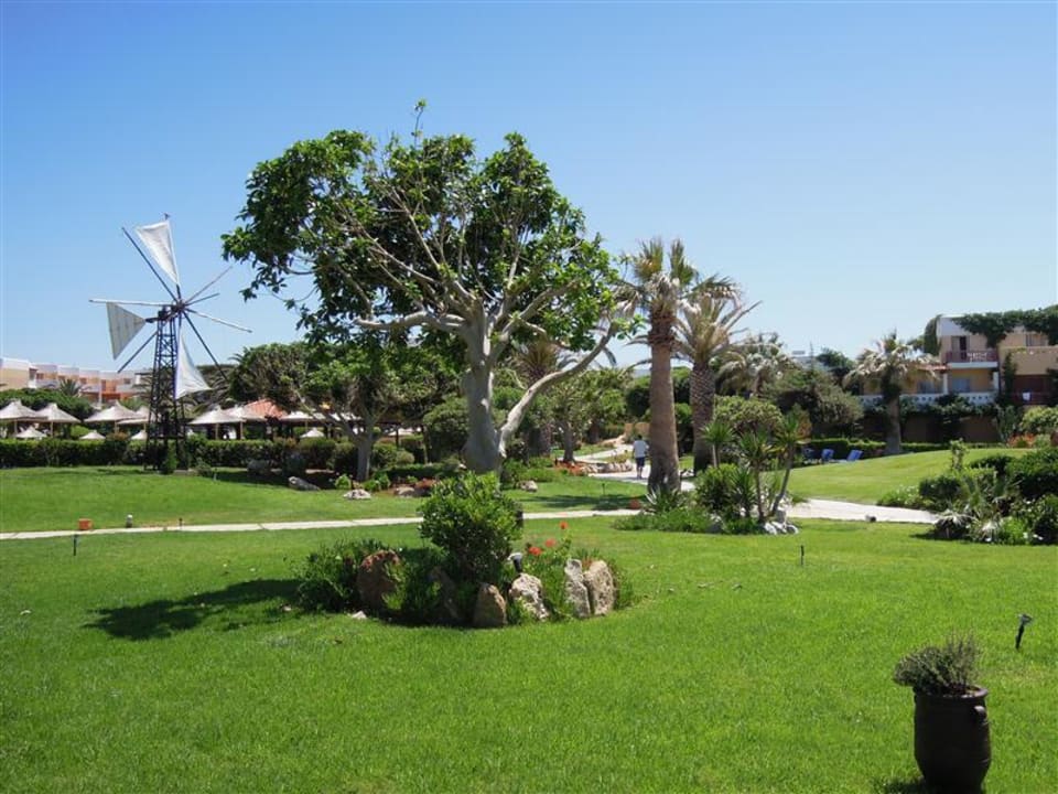 Gartenanlage Anissa Beach & Village