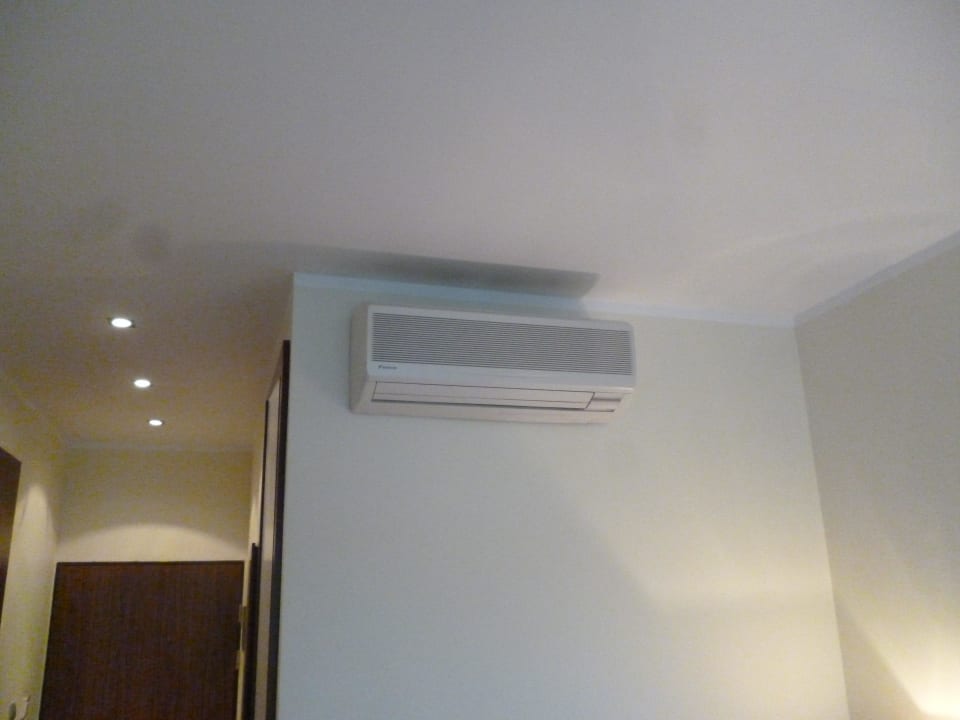 Klimatyzacja`` Desilva Inn Katowice Airport