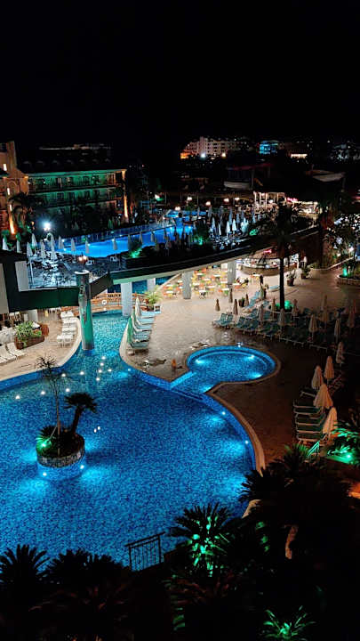 Außenansicht Dream World Palace Hotel