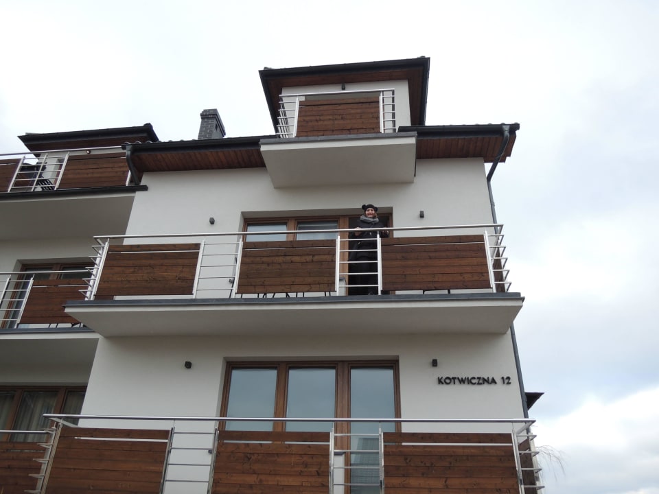 Widok z ulicy Villa Laff