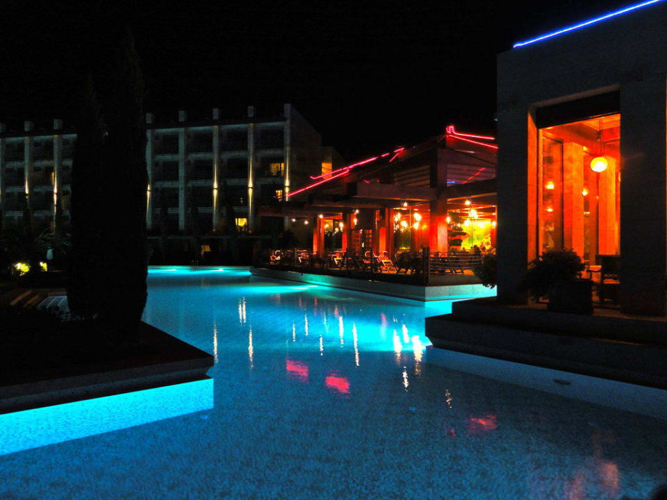 Spezialitätenrestaurant Asiate Gloria Serenity Resort