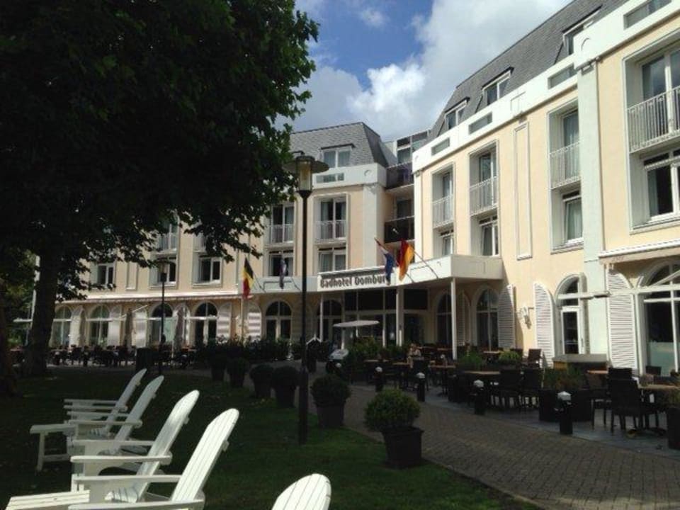 "Vorderansicht" Badhotel Domburg (Domburg) • HolidayCheck (Seeland ...