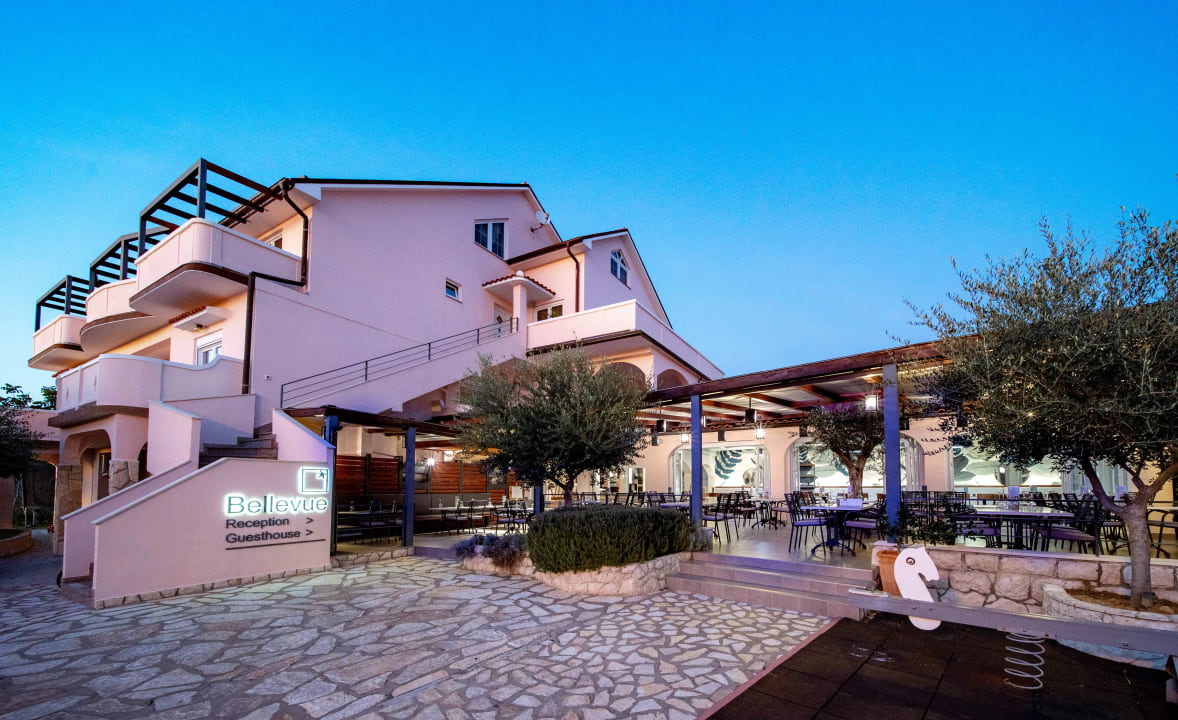 Außenansicht Hotel Bellevue