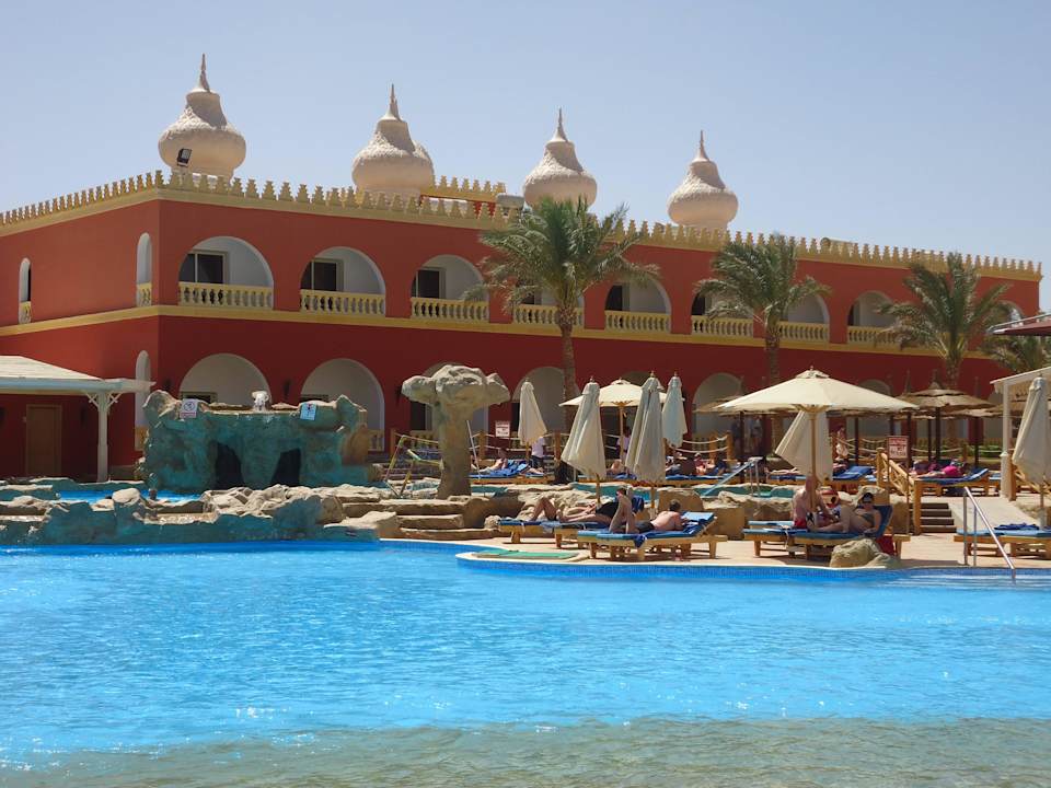 Бассейн Pickalbatros Alf Leila Wa Leila Resort - Neverland Hurghada