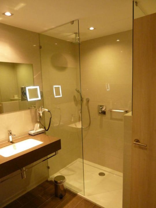 Die Dusche war wirklich toll Van der Valk Hotel Düsseldorf