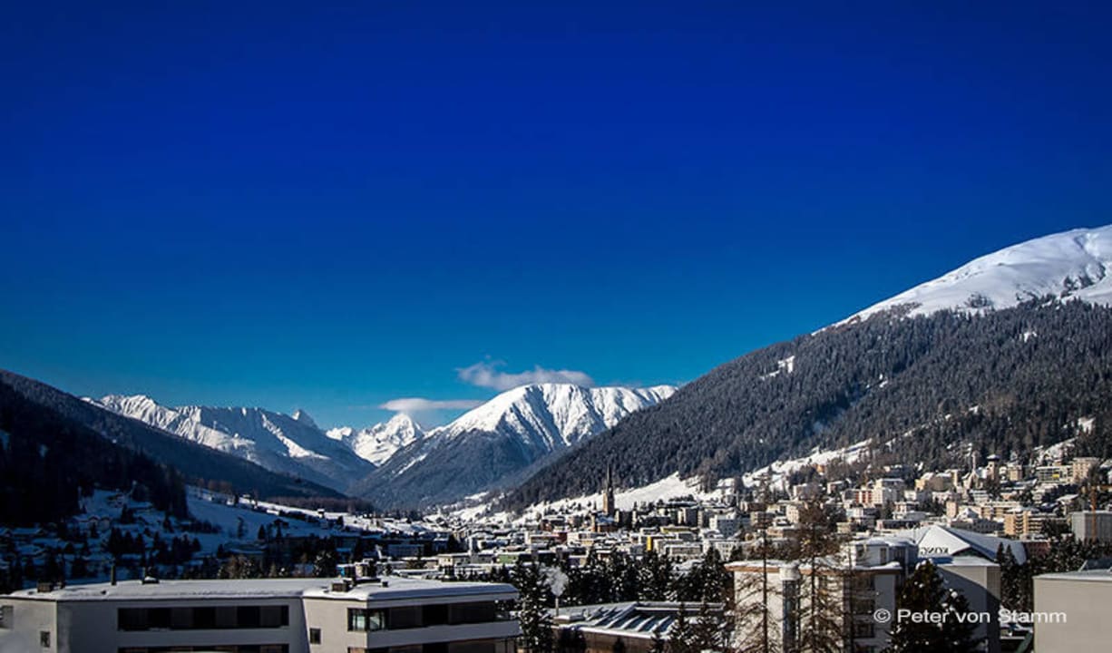 Ausblick von unserem Zimmer auf Davos AMERON Davos Swiss Mountain Resort