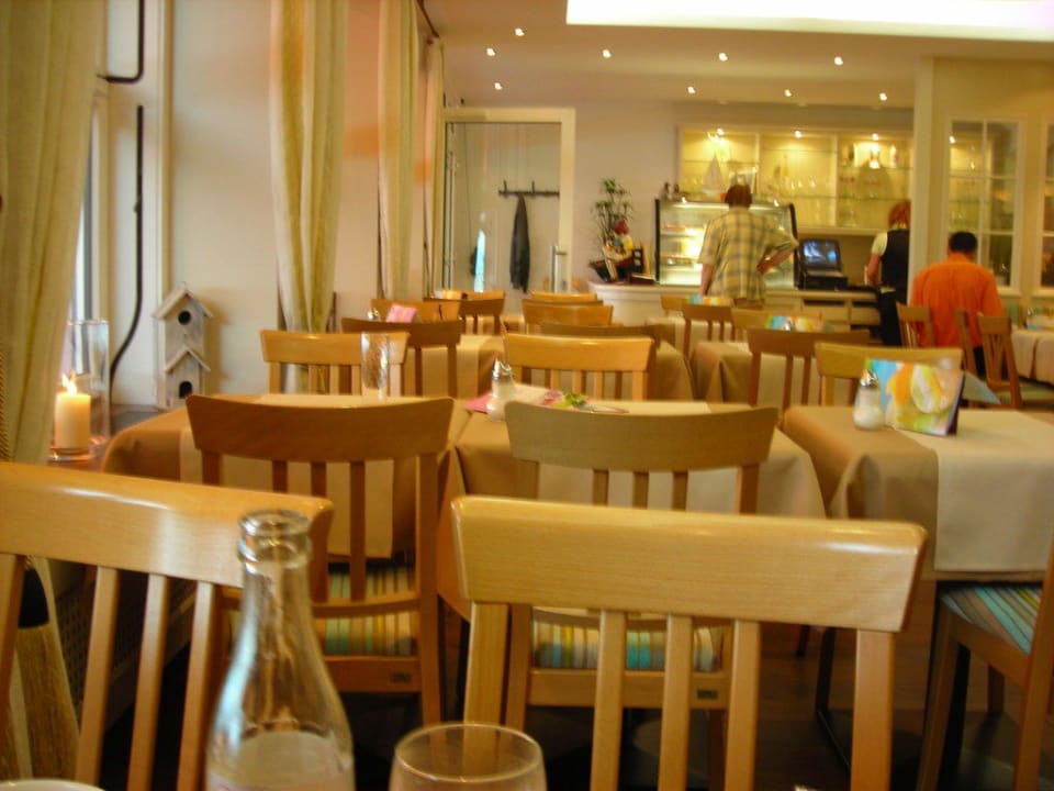 Frühstücksraum, Büffet, Café, Rezeption- Seehotel Zur Münz